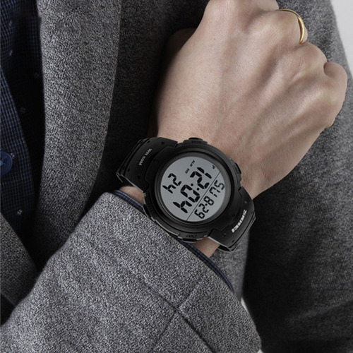Reloj Tactico Skmei Bubble Anti Shock Sumergible 50 Metros Color De La Correa Dorado