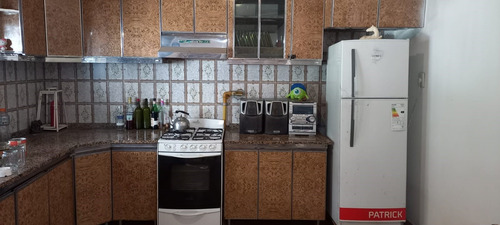 Casa En Venta Con Jardín Y Cochera En Munro
