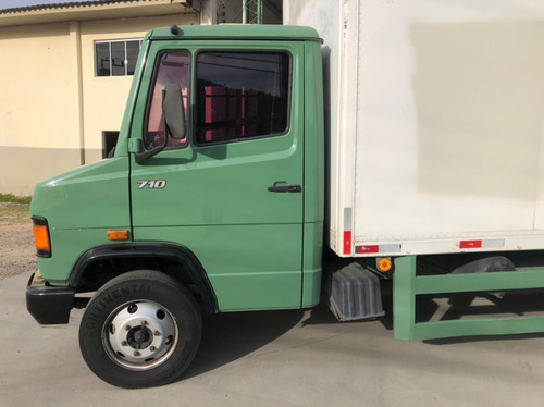 Imagem 3 de 15 de Mercedes Benz 710