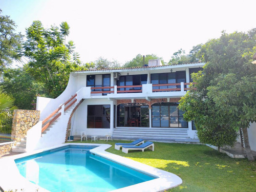 Casa En Privada En Tequesquitengo, Jojutla, Morelos - Ham-581-cp