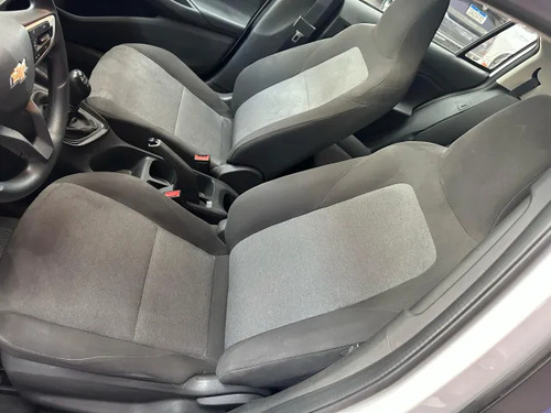 Chevrolet Onix 1.0