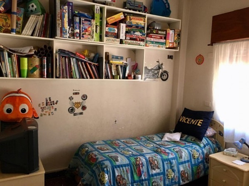 Venta De Casa En Gran Lote Con Pileta! Haedo Chico-