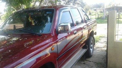 Toyota Hilux 3.0 D/cab 4x2 D Srv 2002