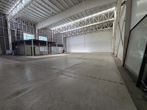 Bodega En Arriendo Con 464 M2, Colina, Rm