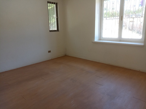 Oportunidad Gran Casa En Santo Domingo, Bajo Precio Tasación