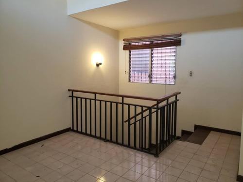 Imagen 22 de 27 de Venta De Aparto-quinta En Prebo - Inmobiliaria Maggi Cod. 687