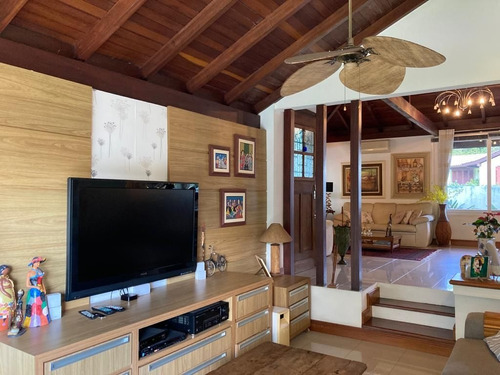 Imagem 6 de 30 de Casa De 360m² Cercada Pela Natureza No Itacorubi. - Ca1714