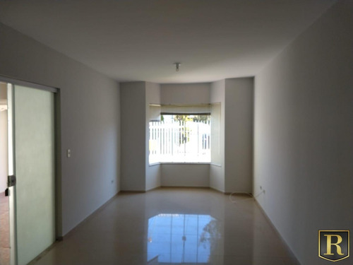 Casa Para Venda Em Guarapuava, Santa Cruz, 3 Dormitórios, 1 Suíte, 2 Banheiros, 1 Vaga - _2-1030598