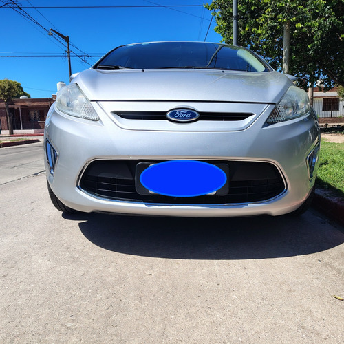 Ford Fiesta Kinetic Design Titanium 1.6 2011