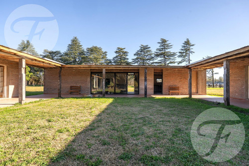 Venta De Chacra En San Pedro - Casa De 430 M2 - Gobernador Castro - Pecan Y Arboleda