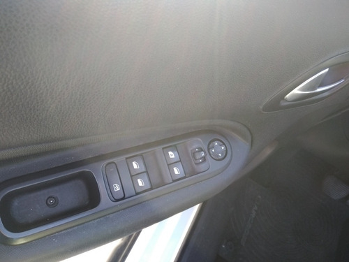 Imagen 17 de 25 de Citroën Aircross 2017 1.6 Vti 115 Shine At6