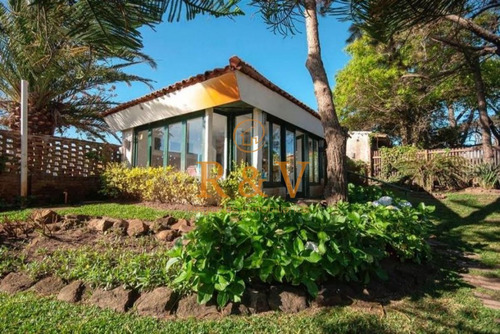 Imagen 29 de 30 de Excelente Casa De 4 Dormitorios Y Piscina A Una Cuadra Del Mar
