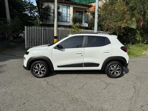Renault Kwid 1.0 Outsider Mt