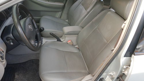 Imagem 4 de 11 de Toyota Fielder 1.8