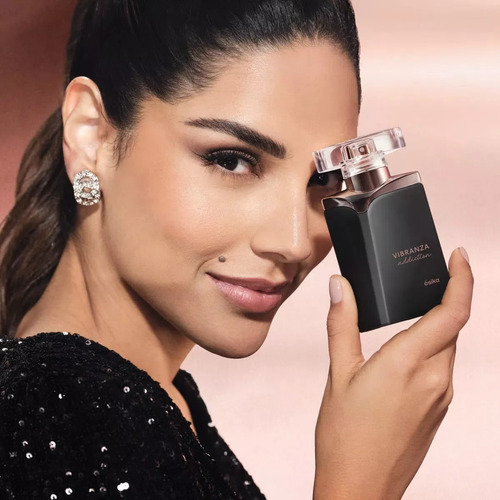 Perfume Vibranza Addiction / Petalos De Rosa / 45 Ml / Esika