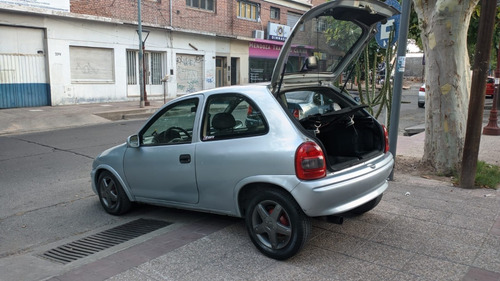 Chevrolet Corsa 1.6 Gl Aa Dh