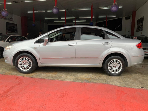 Fiat Linea 1.8 Essence Flex Manual Pneus Novos