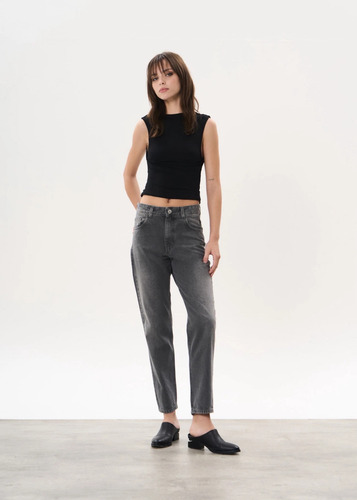 Pantalón Mom Fit De Jean Rígido Tiro Medio - Grey