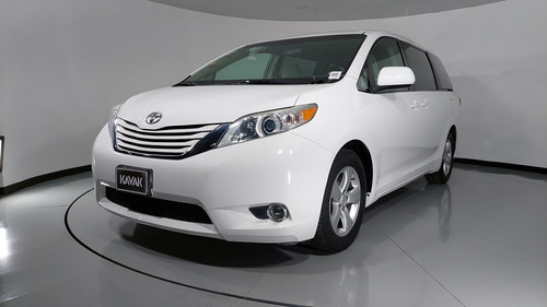 Toyota Sienna 3.5 Le At