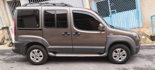 Fiat Doblo 1.8 16v Adventure Locker Flex 5p