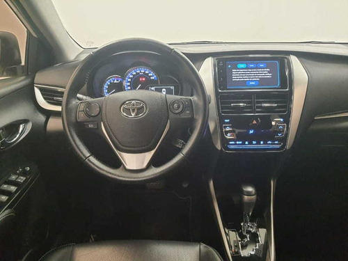 Toyota Yaris 1.5 16v Flex Sedan Xls