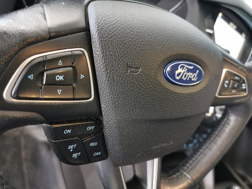 Ford Focus Se Luxury 7117