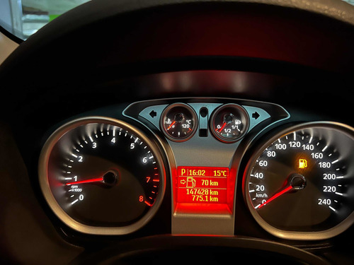 Imagen 7 de 15 de Ford Kuga 2011 2.5 Titanium At 4x4 L (ku02)