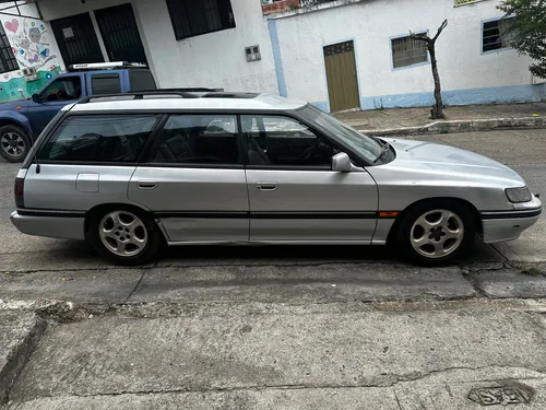 Subaru Legacy 2.2l 4wd 5 p