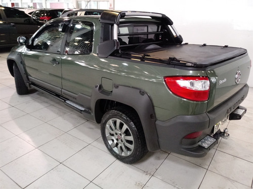 Fiat Strada 1.8 Mpi Adventure Cd 16v Flex 3p Automatizado