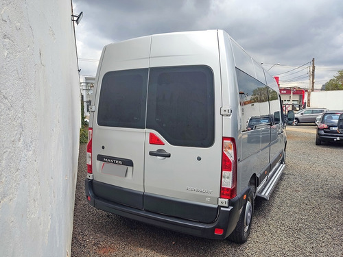 Imagem 13 de 15 de Renault Master Van 16 Lugares 2018