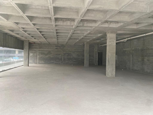 Local Comercial En Renta En Valle Oriente