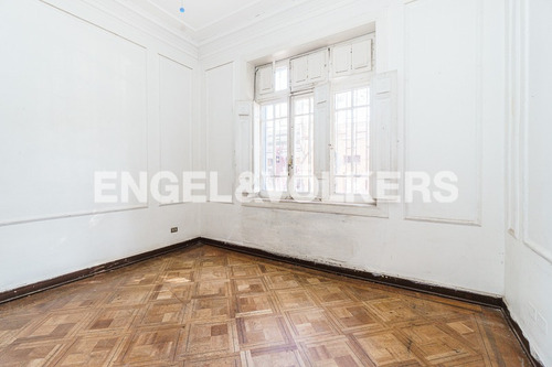 Imagen 8 de 12 de Venta Amplia Casona Barrio Yungay