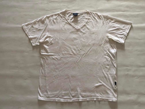 Remera Newman Manga Corta Talle S Blanca Básica Escote V