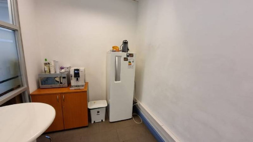 Imagen 13 de 14 de Moderna Oficina Habilitada, Nueva Las Condes, 228.65 M2