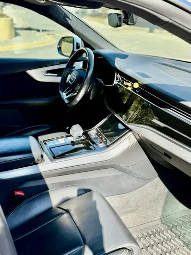 Audi Q8 3.0 55 TFSI SLine Quattro 340hp