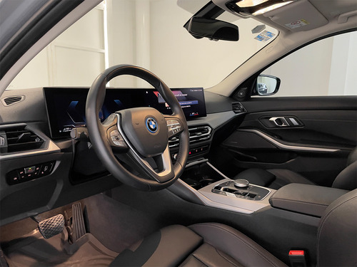 Bmw Serie 3 2023 4p 330e Sport Line Hibrido L4/2.0/t Aut