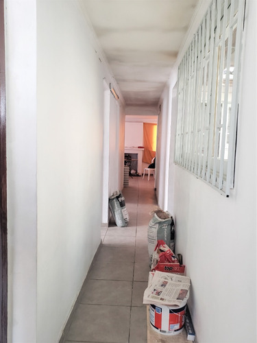 Imagen 8 de 18 de Metro Las Rejas: 3 Dorm, 1 Baño, Patio Y Estacionamiento