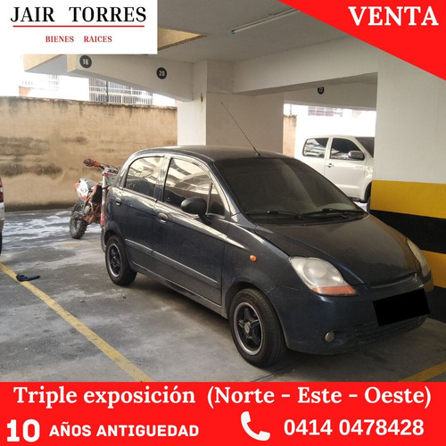 Apartamento En Gris Urbanizacion San Isidro