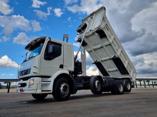 Imagem 10 de 15 de Volvo Bitruck Vm 270 8x2 Ano 2013/2014 Caçamba Basculante