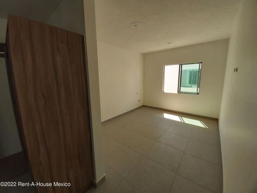 Imagen 5 de 18 de Departamento En Renta En La Vista Residencial, Queretaro