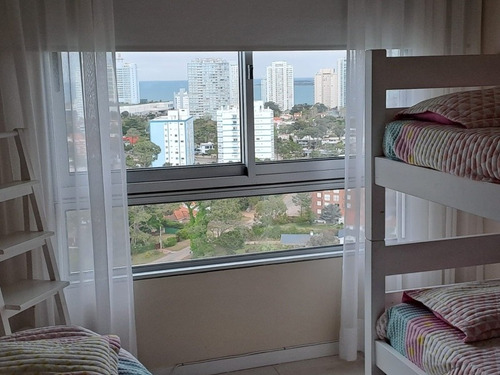 Imagen 12 de 28 de Departamento De Categoría En Oean Drive, Punta Del Este.