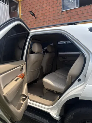 Toyota Fortuner 3.0 Sr5