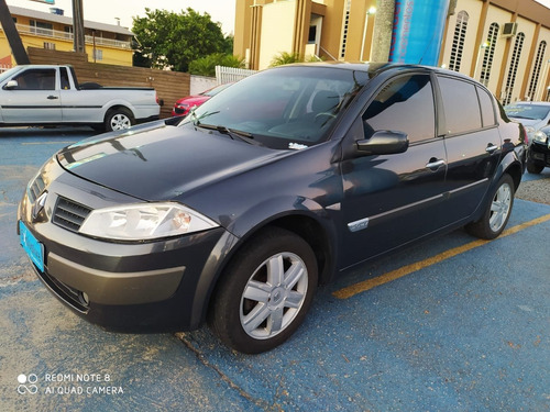 Renault Mégane 2.0 Dynamique Sedan 16v Gasolina 4p