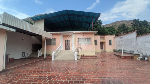 Hermosa Casa En Venta Sector Camburito Maracay 015jsc