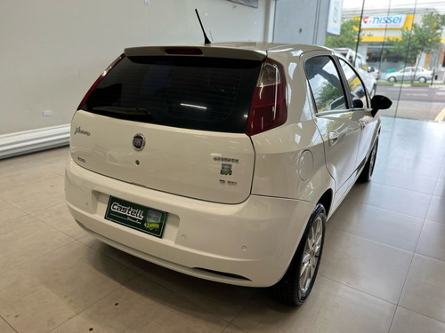 Fiat Punto 1.6 ESSENCE 16V FLEX 4P MANUAL