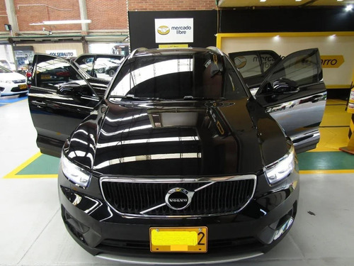 Imagen 15 de 15 de Volvo Xc40 Momentum T4