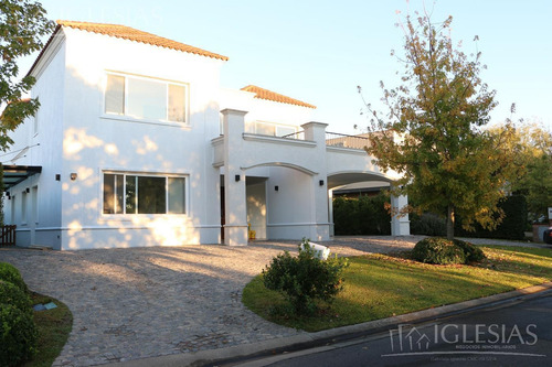 Imagen 2 de 30 de Tour 360º - Casa Al Lago En Venta O Alquiler - Barrio Los Lagos, Nordelta