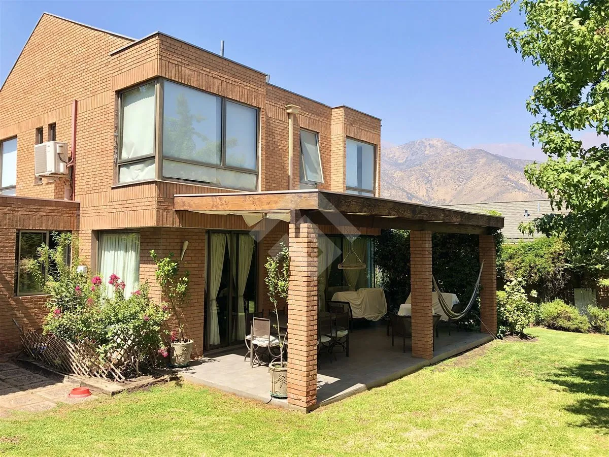 Imagen 5 de 21 de Espectacular Casa Familiar En Venta 6d 5b En Las Condes