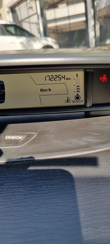 Imagem 10 de 10 de Citroën C4 2007 2.0 Vtr 3p