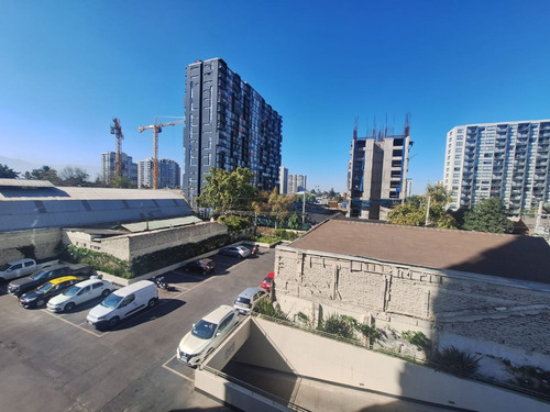 Cómodo Departamento A Dos Cuadras Metro Lo Ovalle